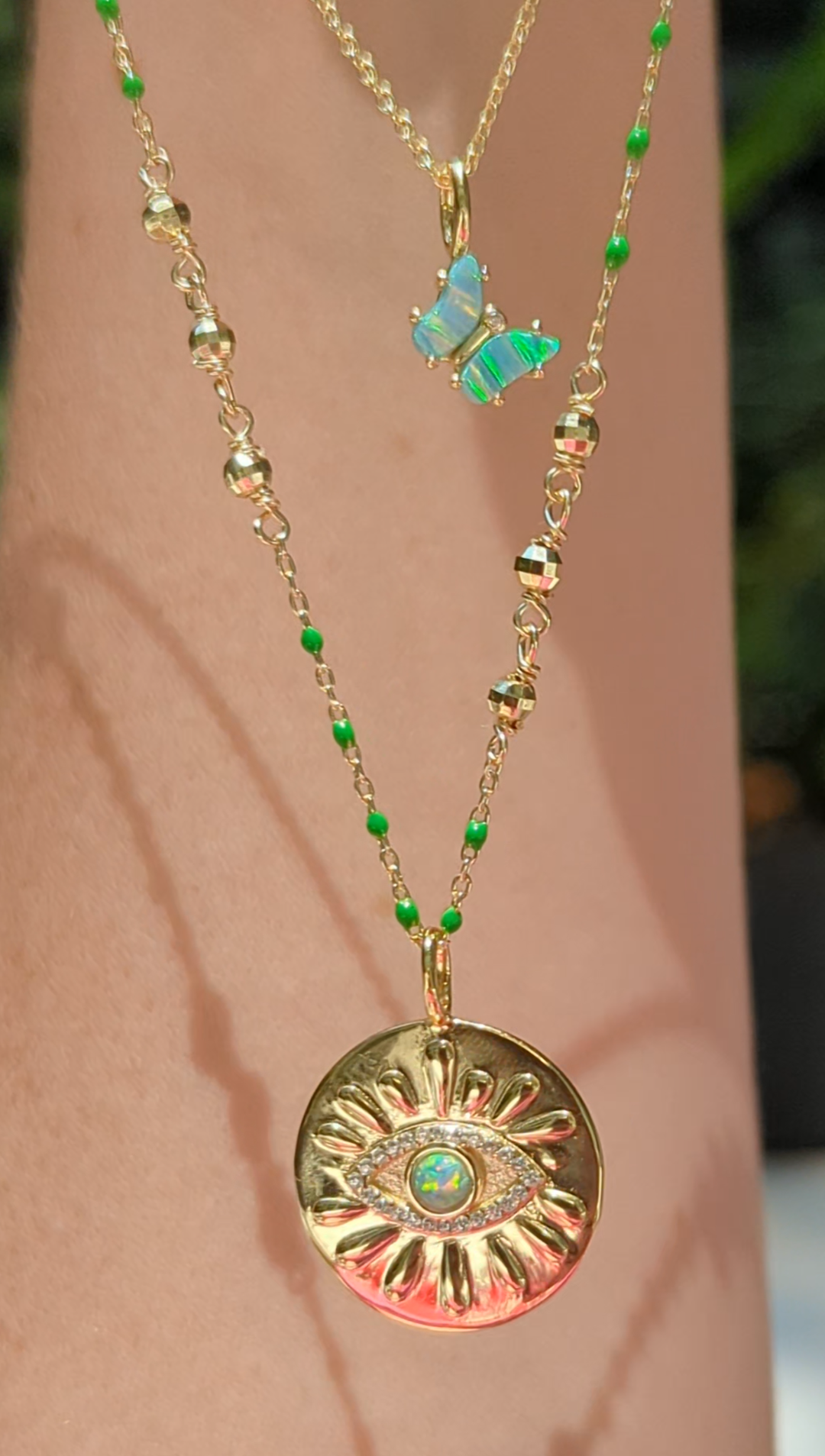 Enamel Beaded Chain Necklace With Sparkle Beads: White / Gold