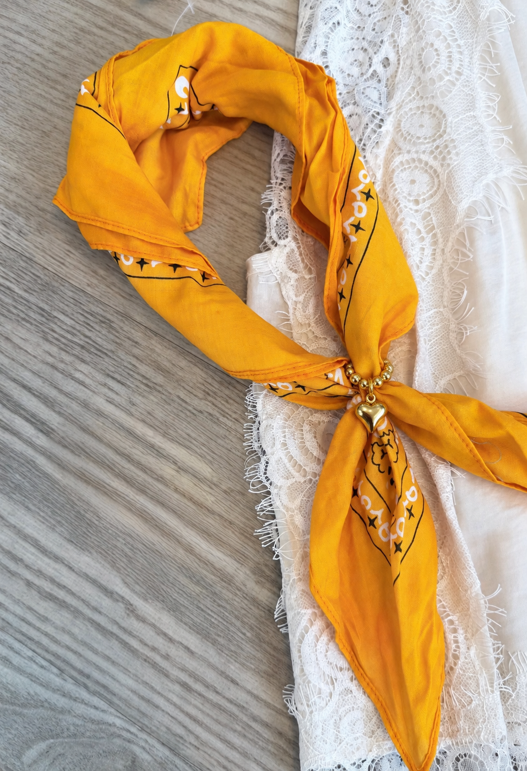 Gold Heart Bandana Stretch Charm
