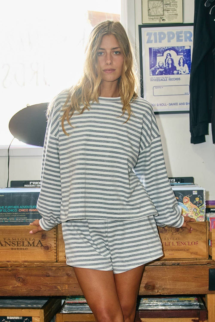 Oversized Semi Crop Striped T-shirt Top:
