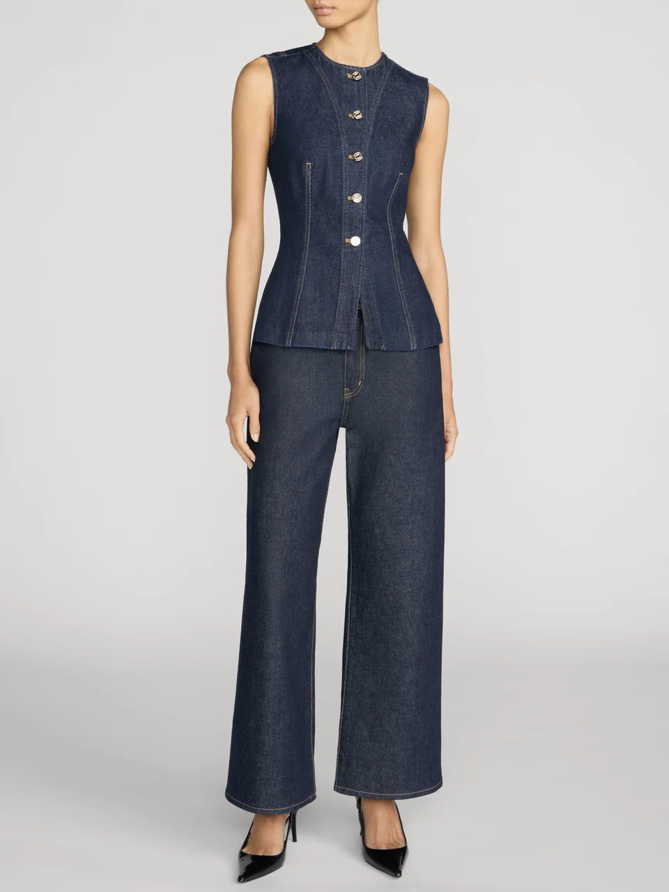 The Form Vest in Rinse