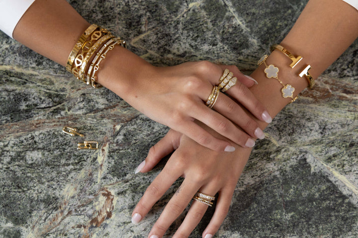 Sadie T Bracelet in Gold