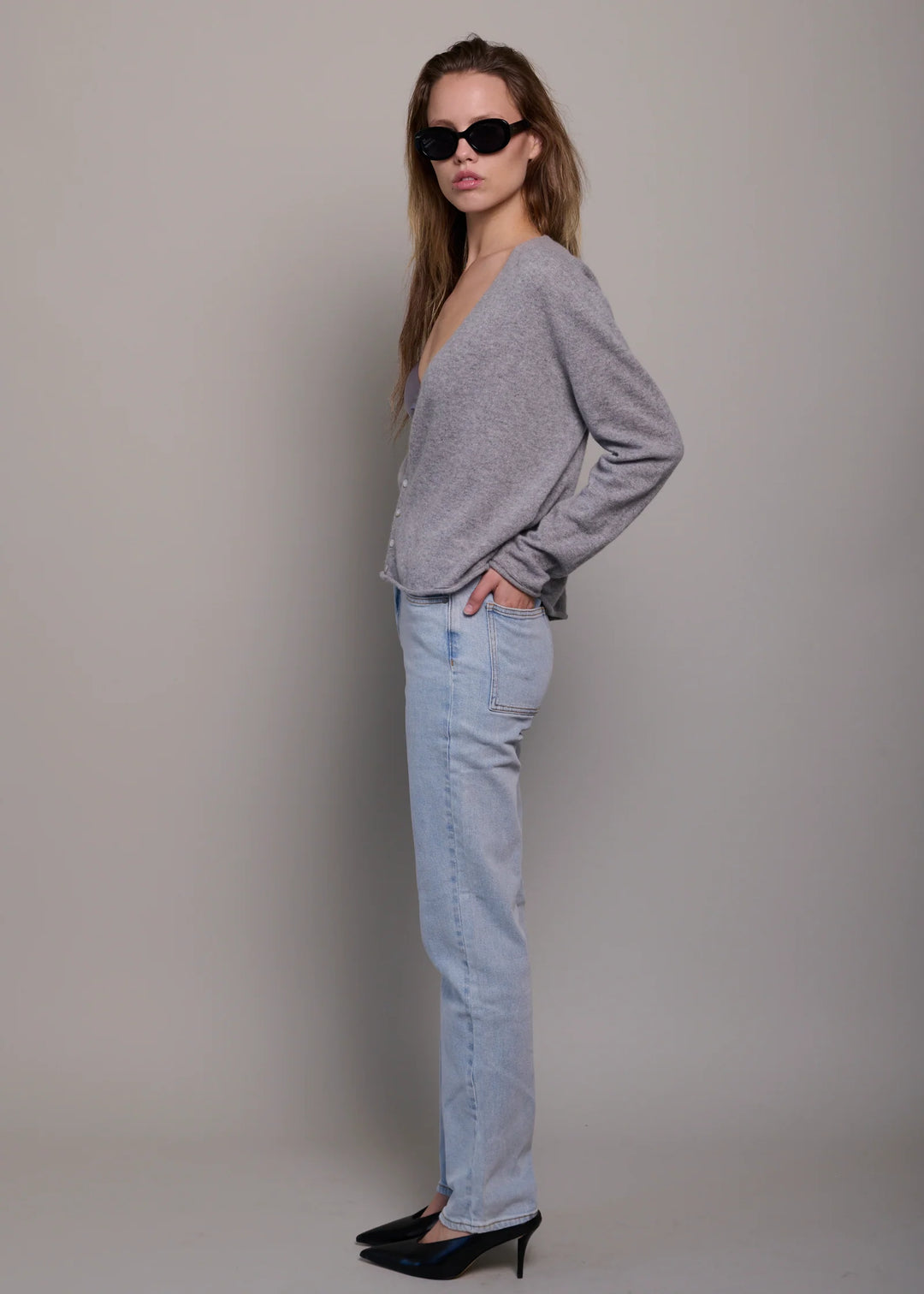 Avery Cashmere Sweater in Gray