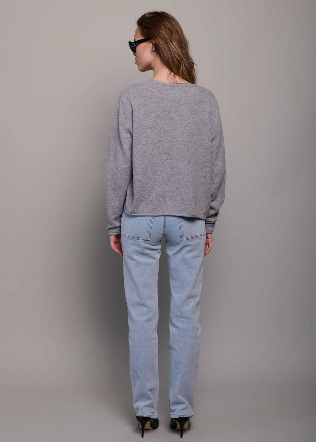 Avery Cashmere Sweater in Gray