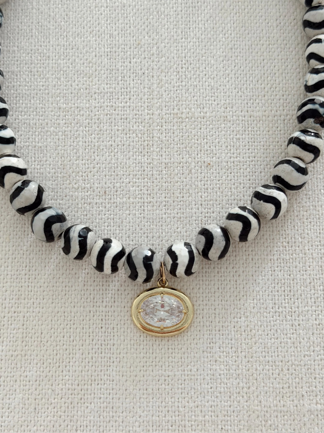 ZEBRA NAPLES NECKLACE