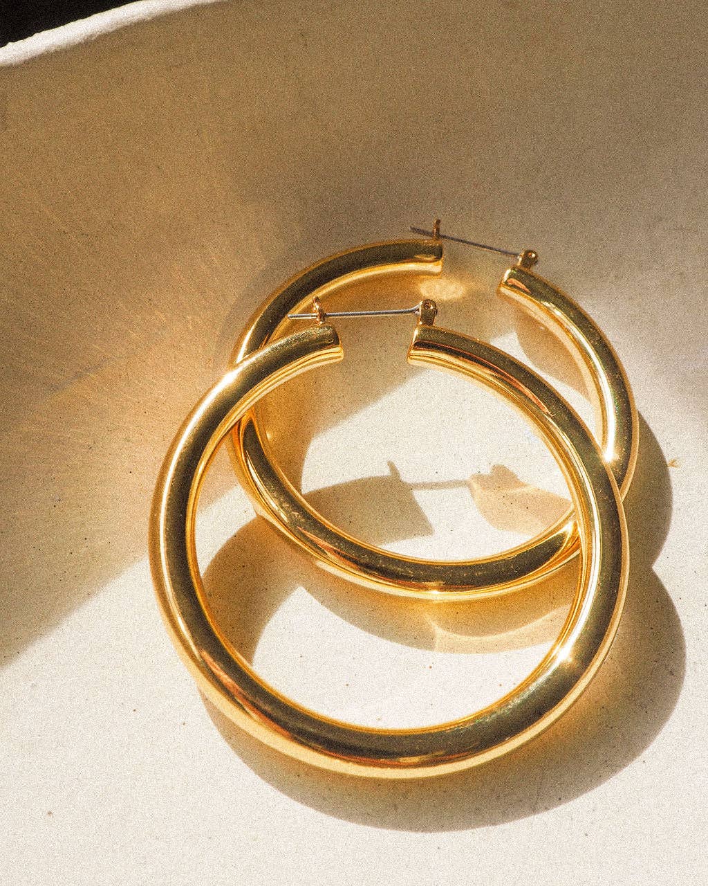 Amalfi Tube Hoops - Gold: Gold - obligato