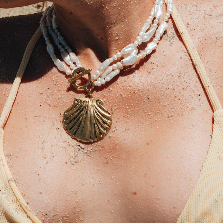 Aqua Pearl & Gold Shell Necklace - obligato