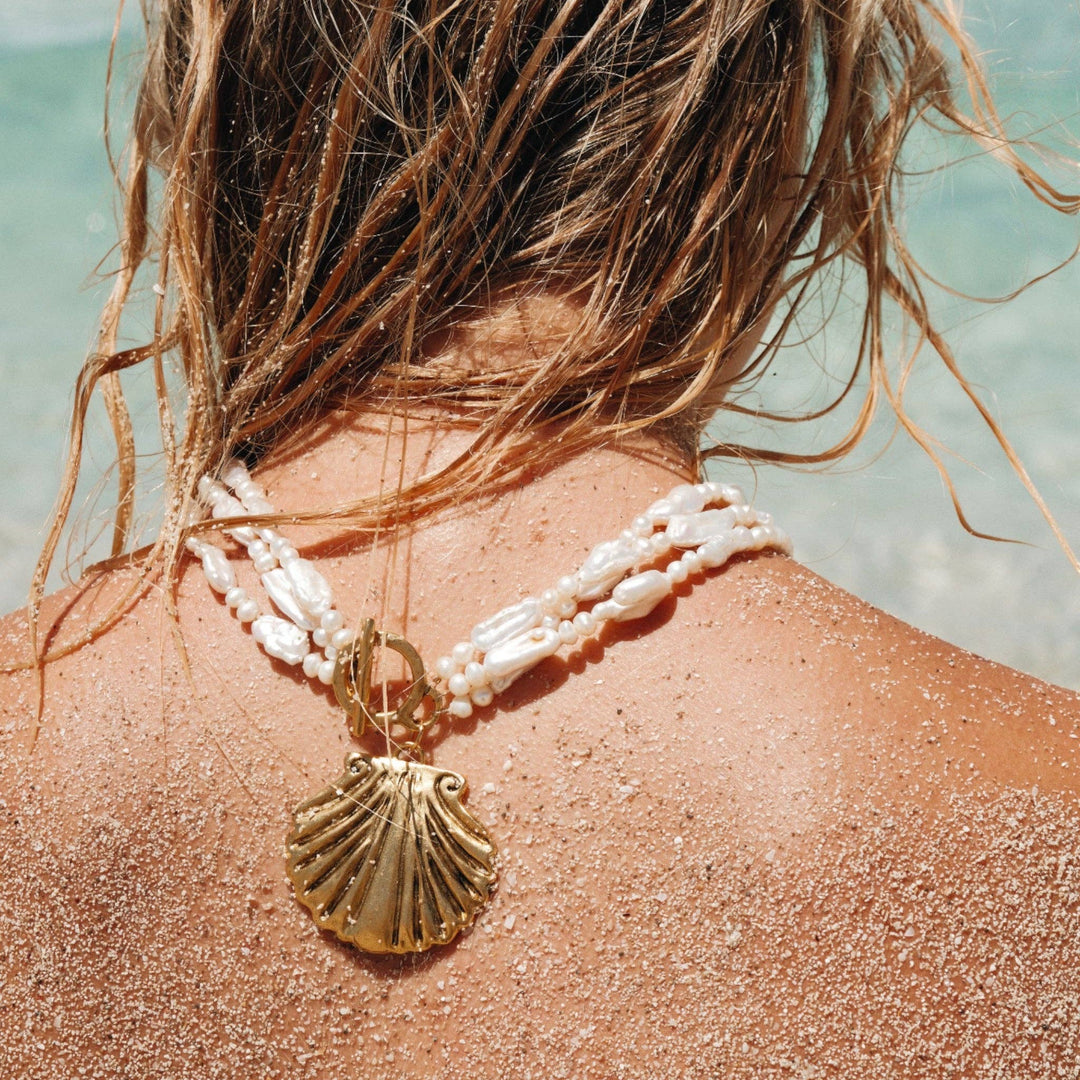 Aqua Pearl & Gold Shell Necklace - obligato