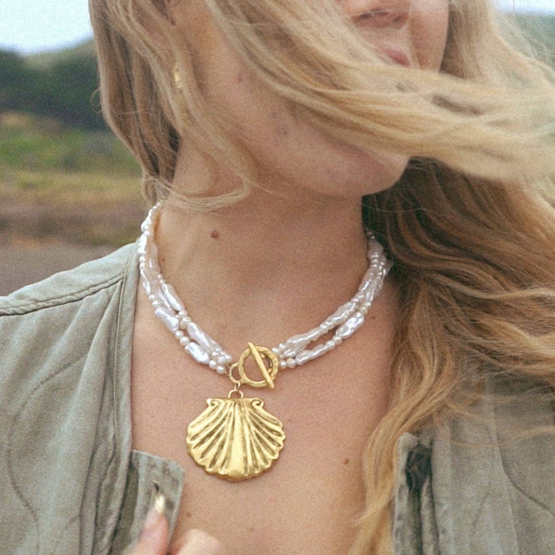 Aqua Pearl & Gold Shell Necklace - obligato