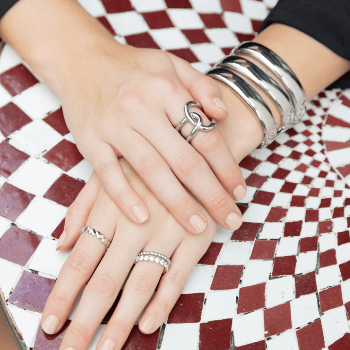 Ari Round Cut Ring: Gold / 5 - obligato