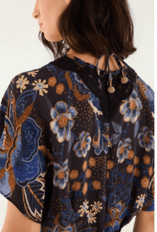 Artichoke Heart Richelieu Black Blouse - obligato