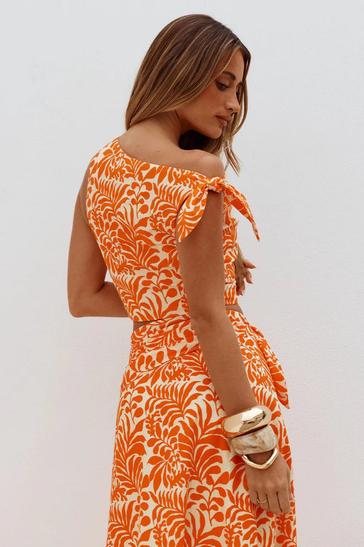 Azariah Off Shoulder Tie Top in Orange/White - obligato