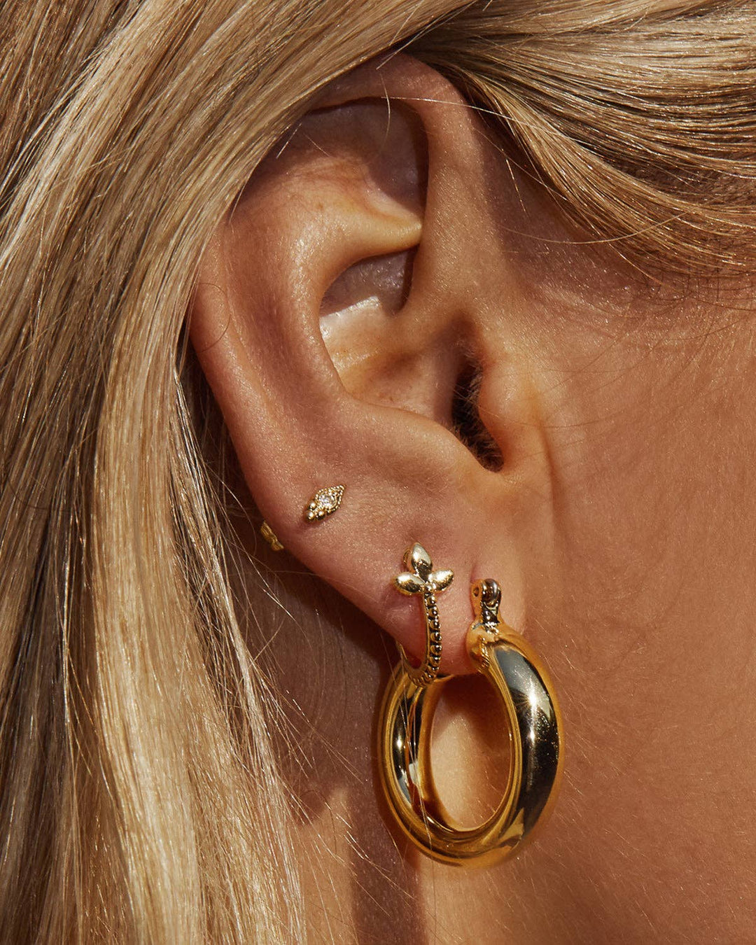 Baby Amalfi Tube Hoops - Gold - obligato