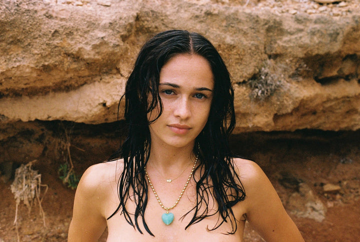 Bacio Mini Glass Heart Necklace: Periwinkle Blue - obligato