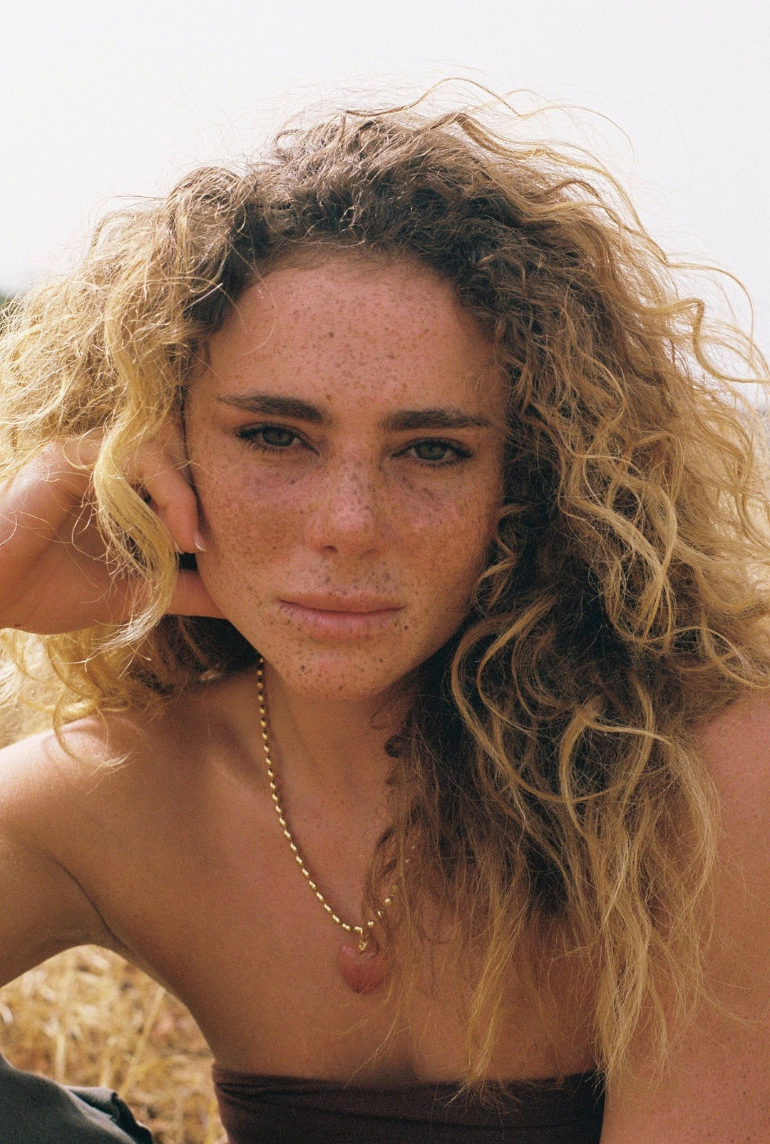 Bacio Mini Glass Heart Necklace: Periwinkle Blue - obligato