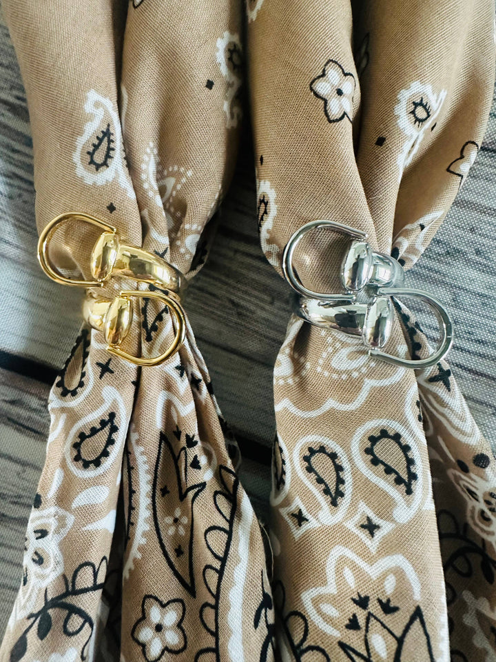 Snaffle Scarf Slide: Silver