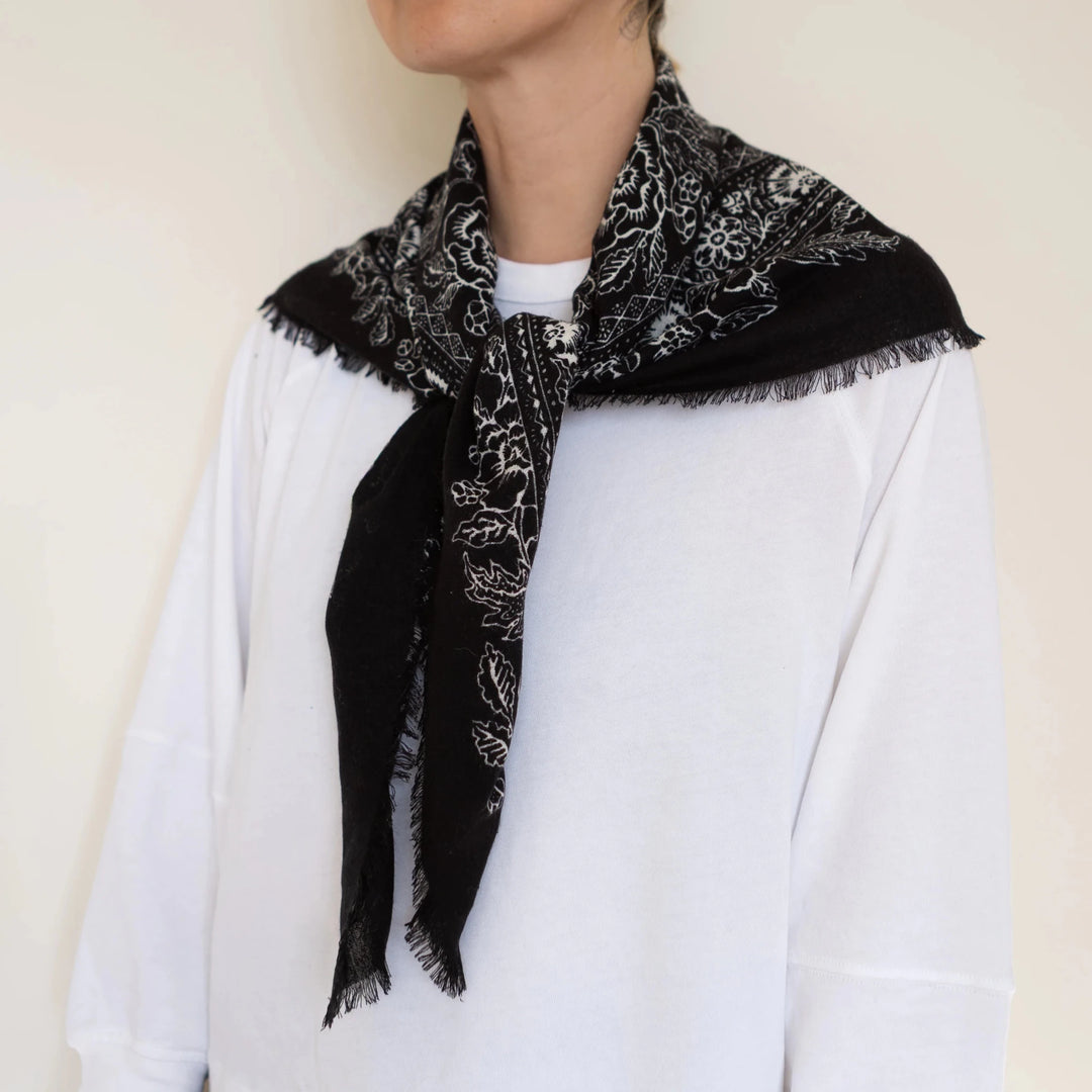Big Silk Noil Bandana in Black - obligato