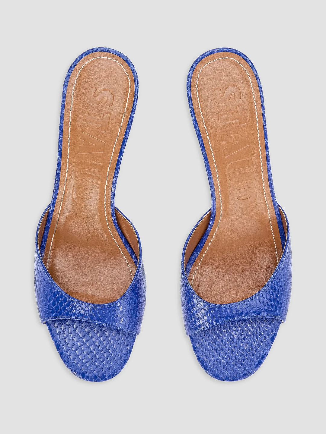 Brigitte Mule in Cobalt - obligato