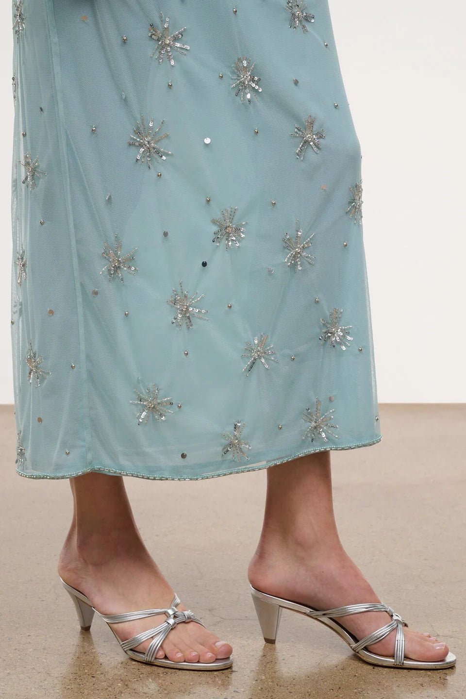 Carrie Muel in Silver - obligato