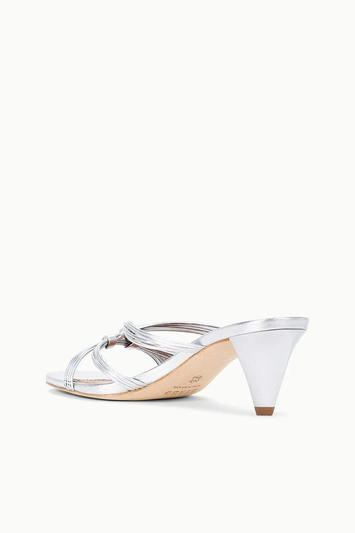 Carrie Muel in Silver - obligato