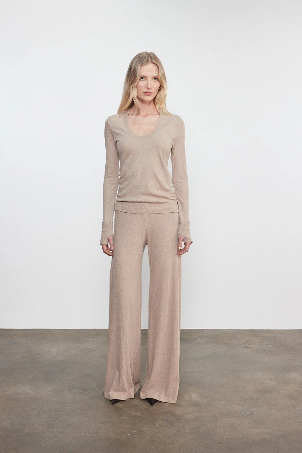Cashmere Easy Cuffed U in Khaki - obligato