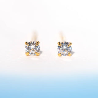 Dainty Brilliance Studs: Gold - obligato