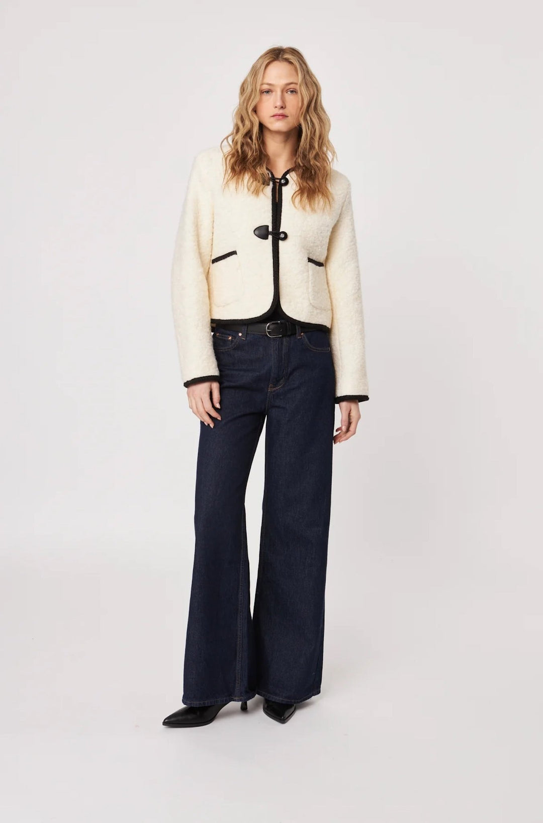 Devin Sweater in Winter Bloucle - obligato