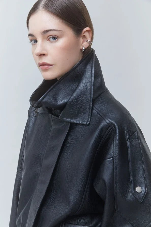 EARLY Oversized black faux leather coat - obligato