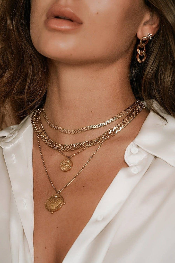 Gigi Double Coin Necklace in Gold