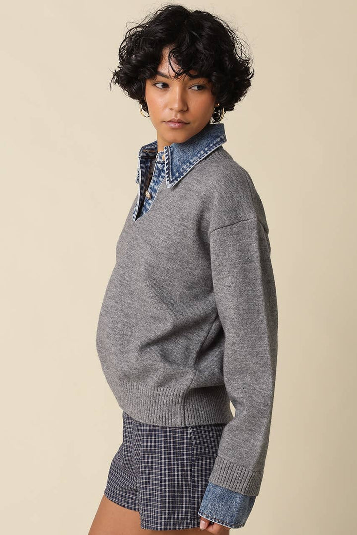 Emely Contrast Knit Sweater: KHAKI LT DENIM / S - obligato
