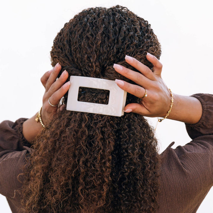 Flat Rectangle Hair Clip | Medium | Almond Beige - obligato