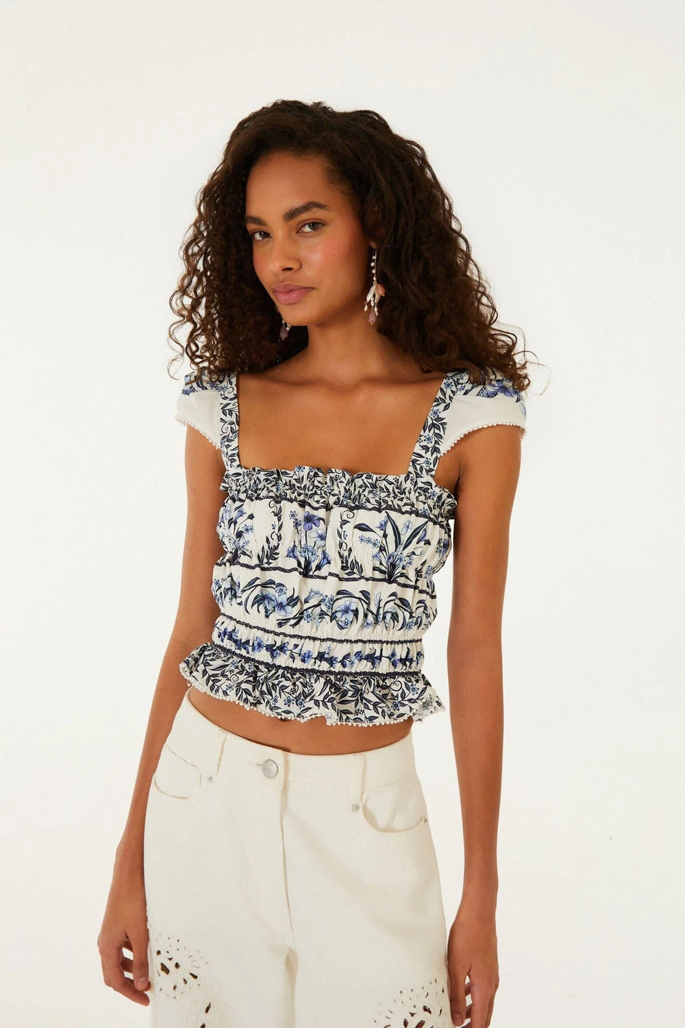 FLOWERS ARCH OFF - WHITE GATHEREND BLOUSE - obligato