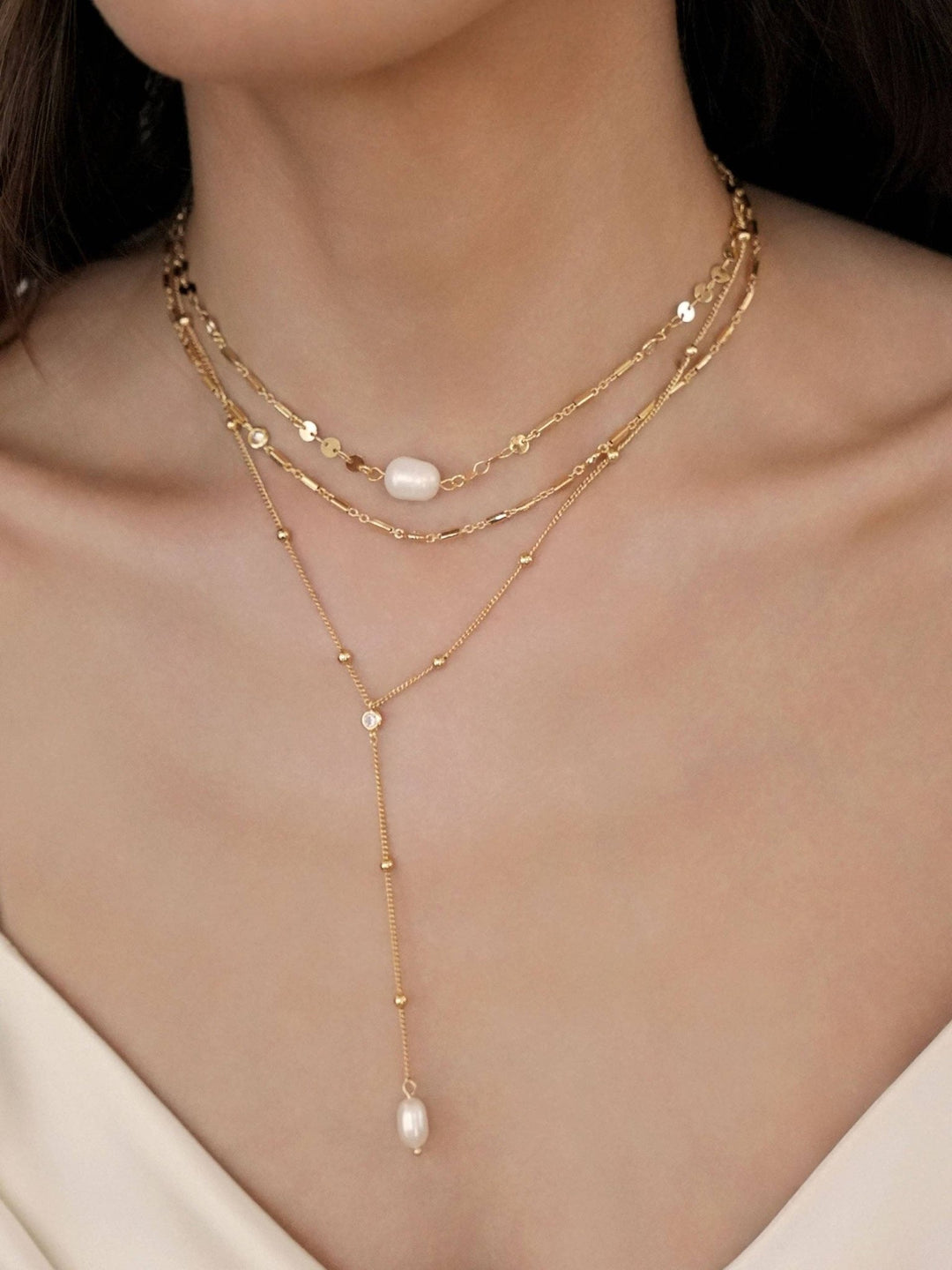 Forever Falling Pearl Lariat: Pearl with 18k Gold Plating / One Size - obligato