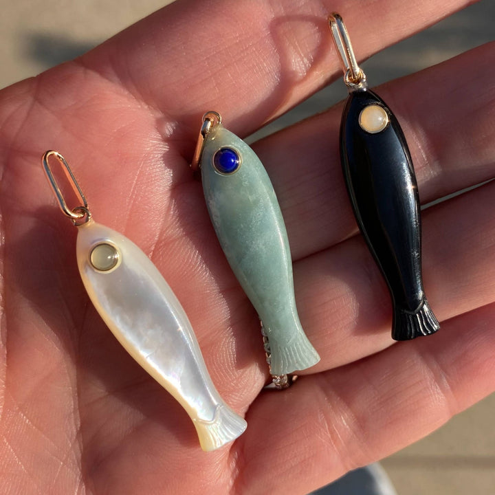 Fortuna Mother of Pearl Lariat - obligato