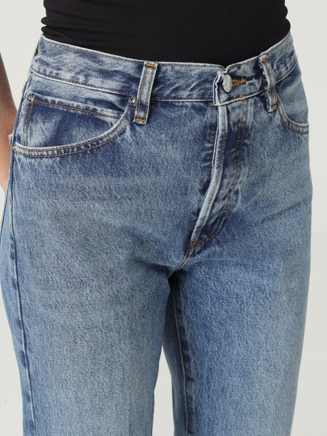 The Vertical Jean in Trust