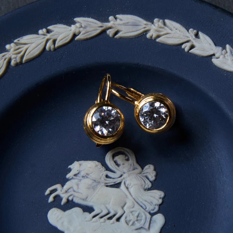 Hart Bezel Drop Earring - obligato