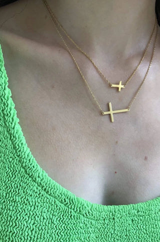 Horizontal Cross Necklace - obligato