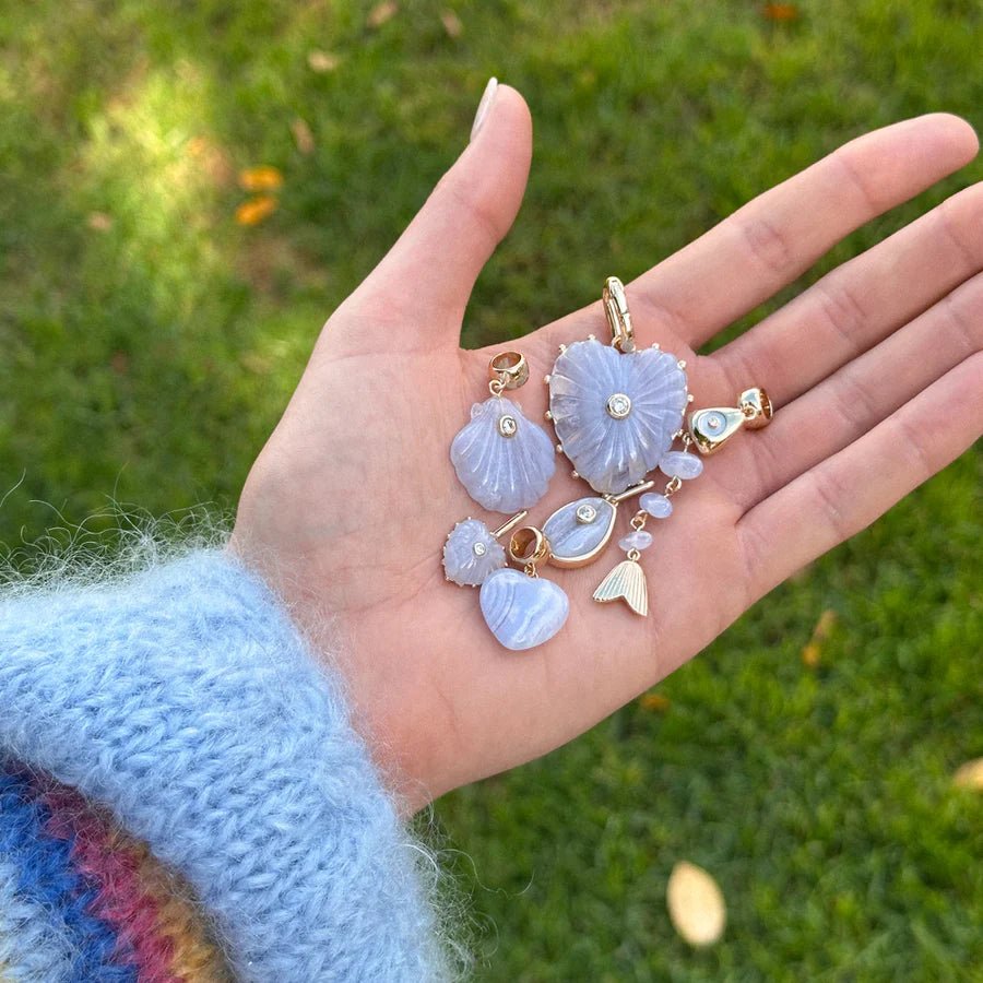 Isabel Blue Lace Charm - obligato