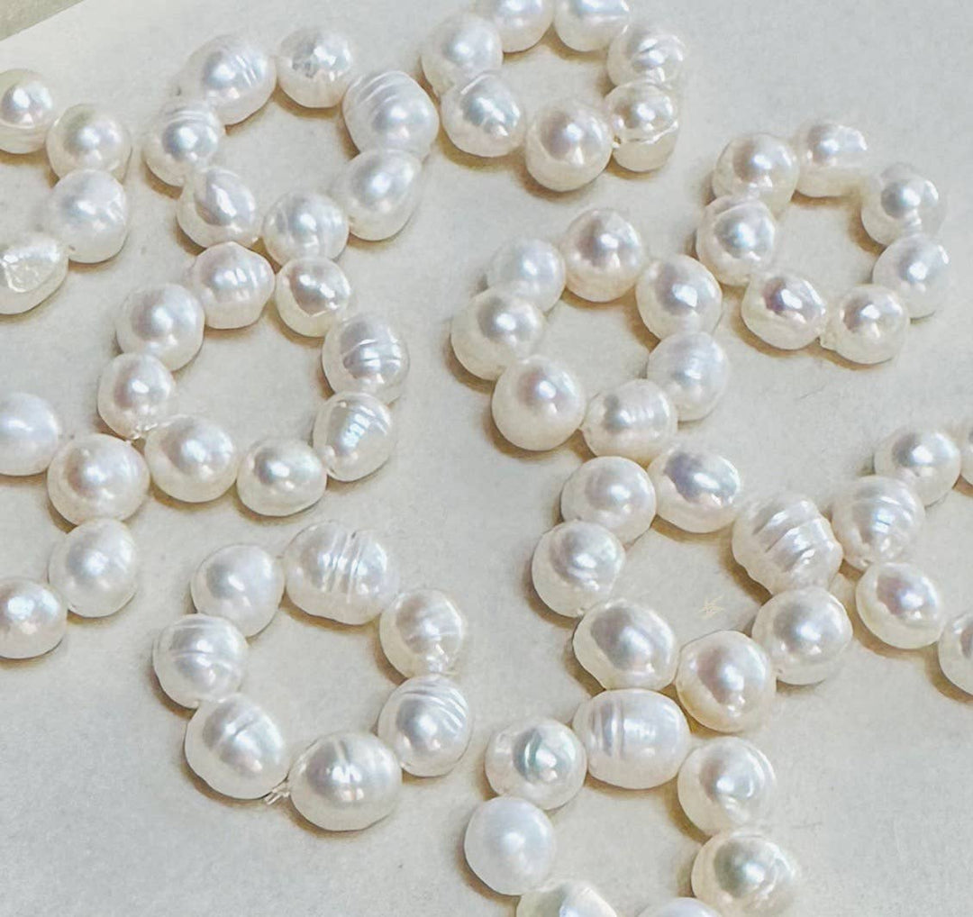 Ivory Pearl Stretch Bandana Charm - obligato