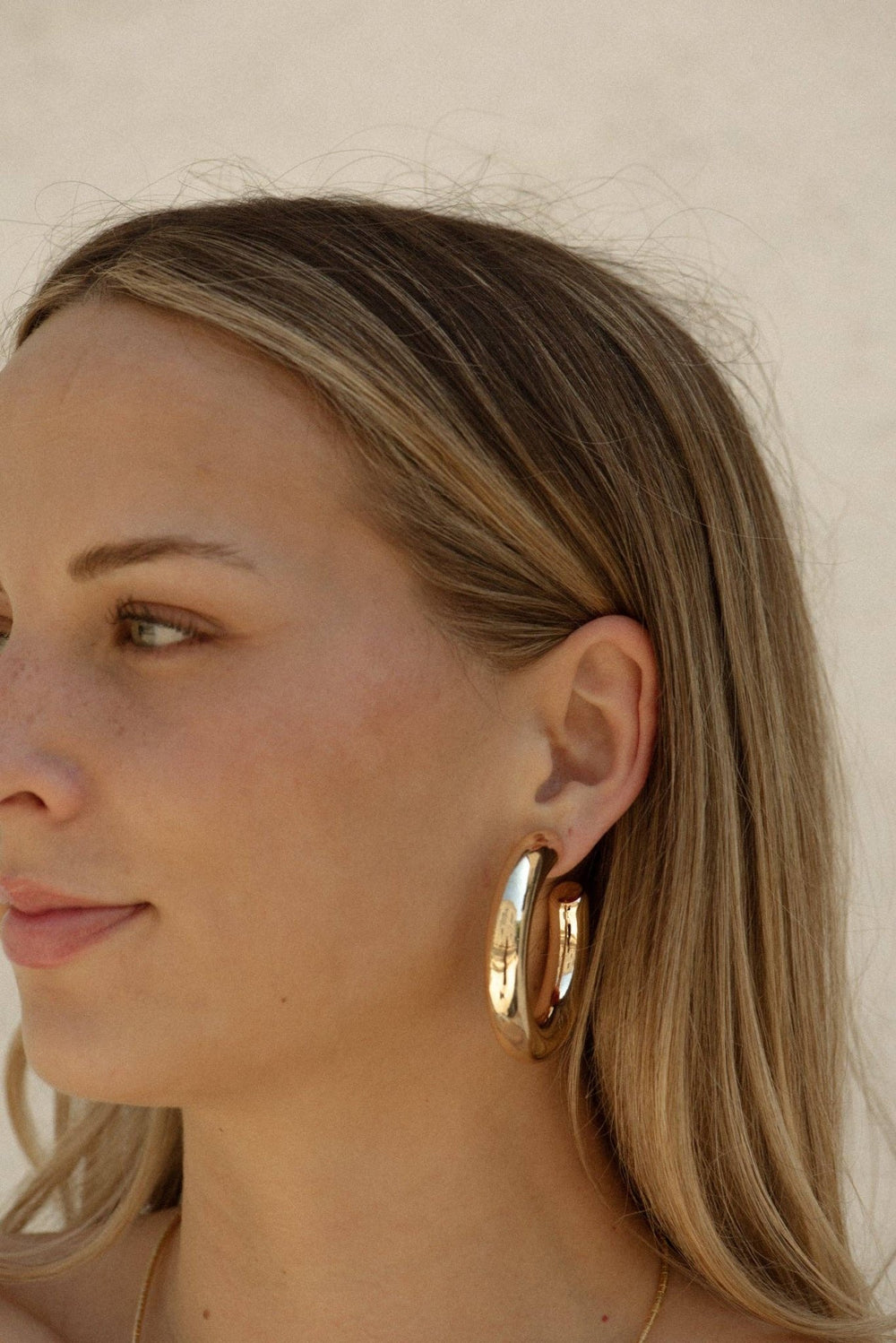 Jeana Hoop Earrings - obligato