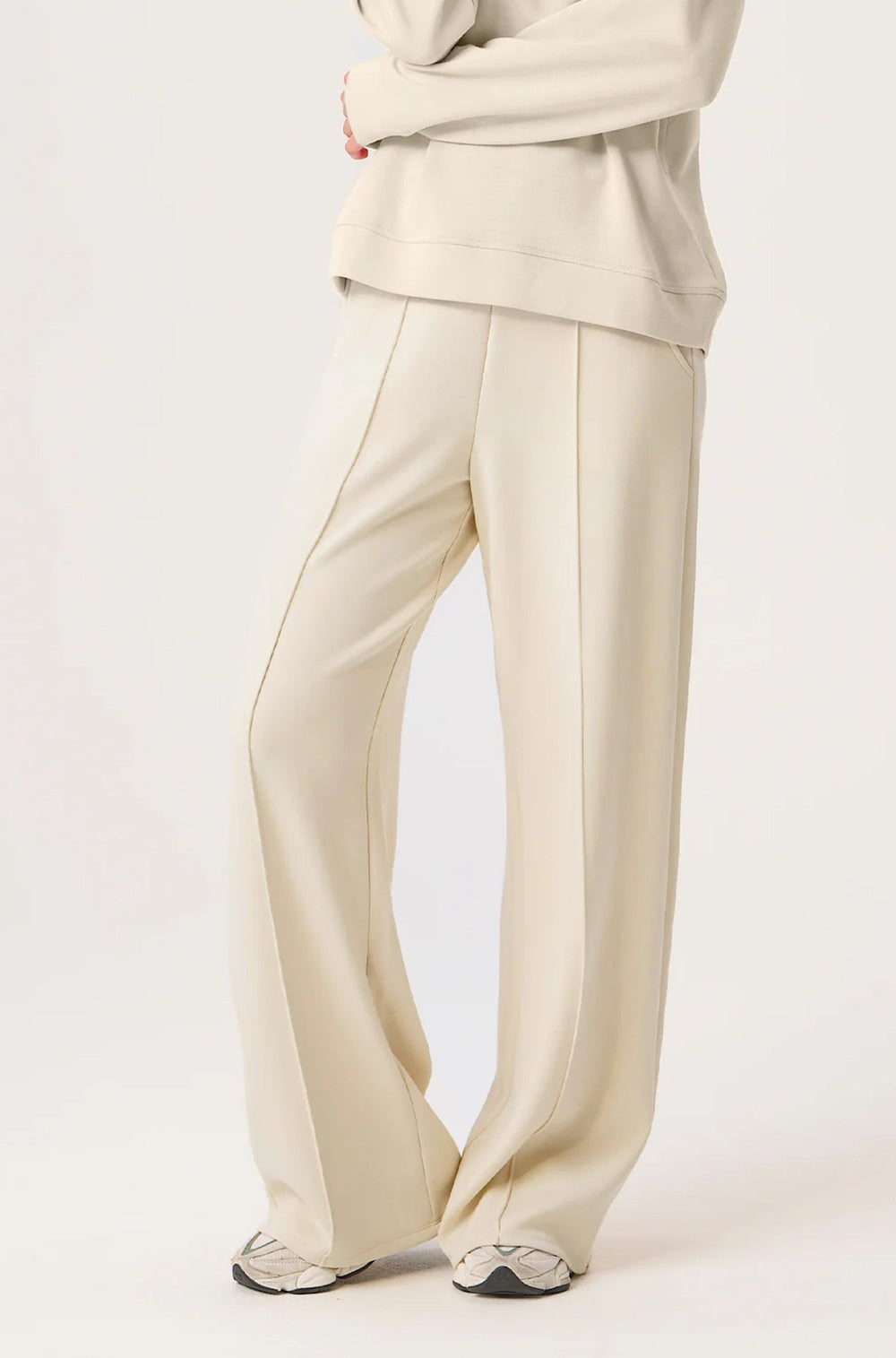 Jet Set Pant in Taupe - obligato