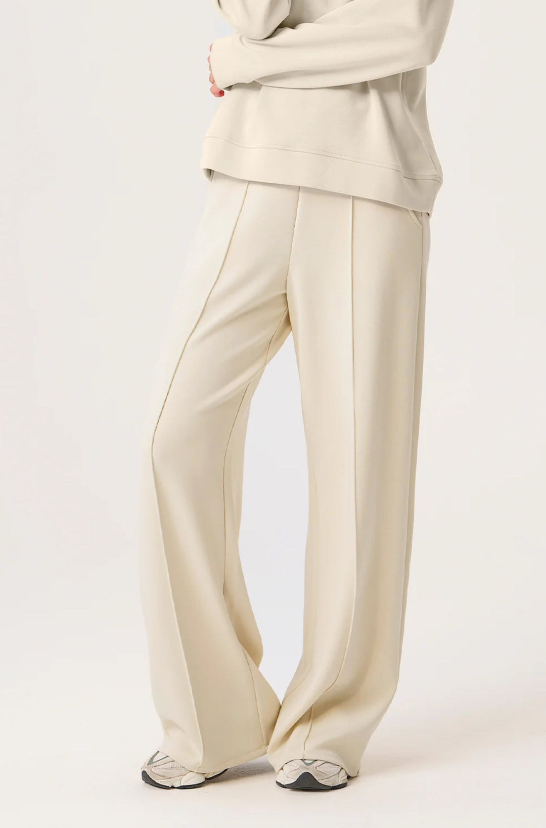 Jet Set Pant in Taupe - obligato