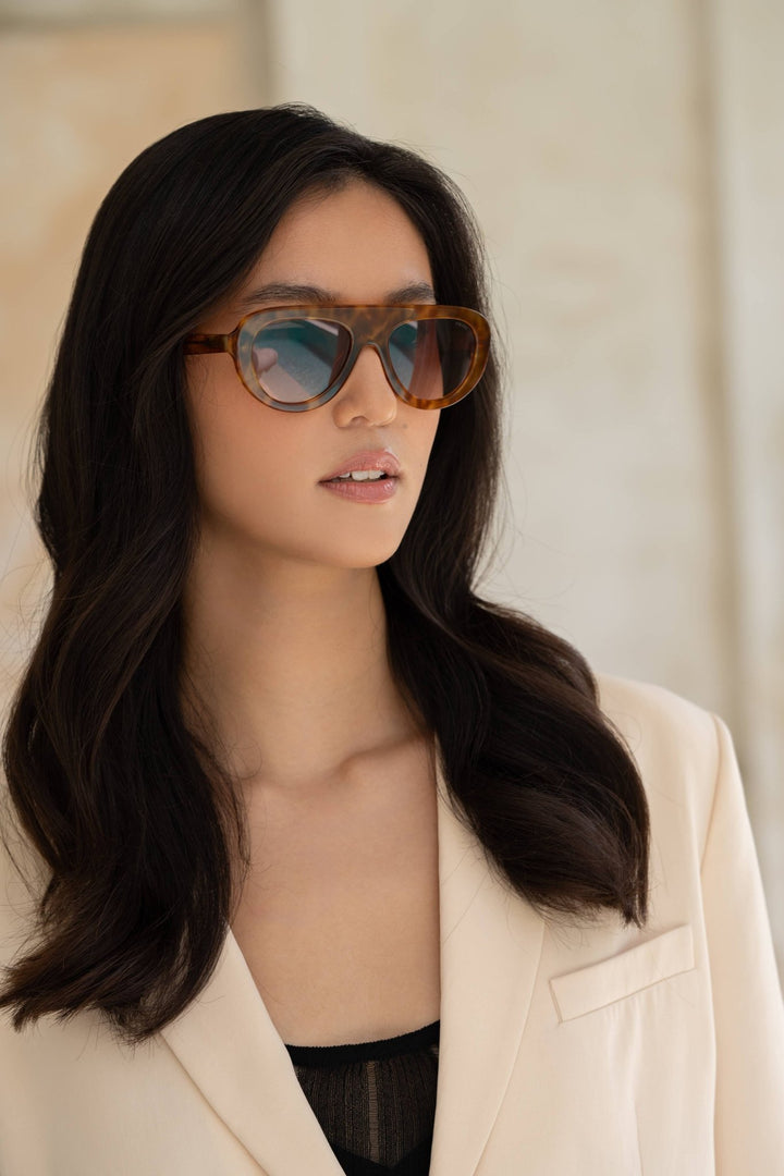 Jetsetter Acetate Womens Aviator Sunglasses : Honey Tortoise - obligato
