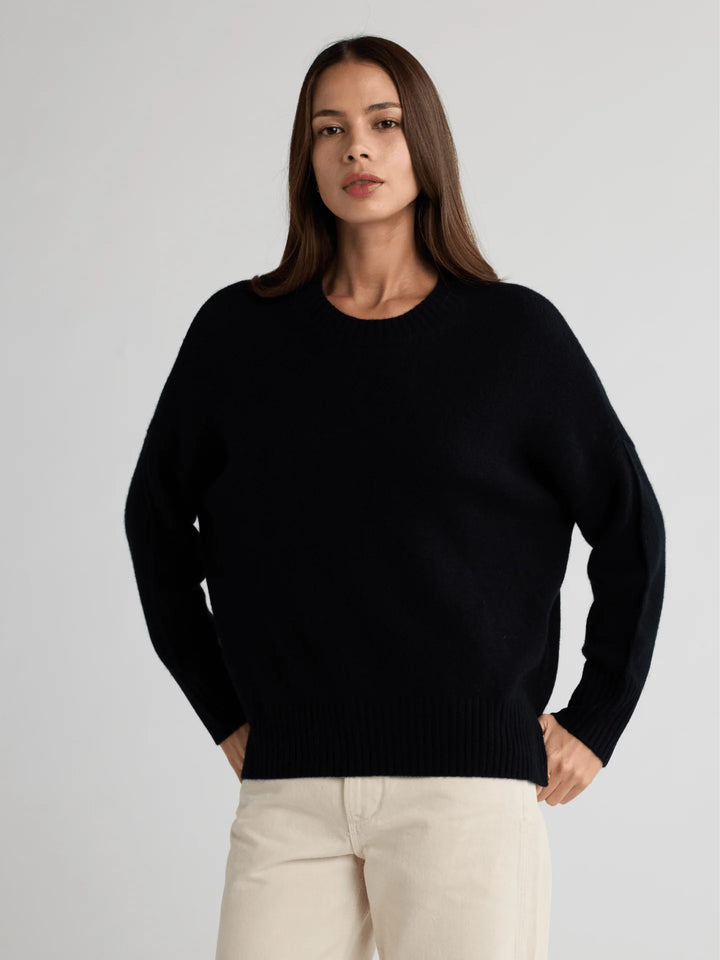 JOEY Oversized Sweater in Black