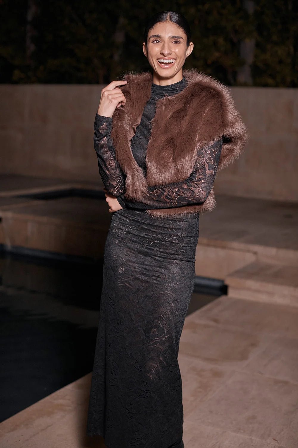 Kira Vest in Dark Brown - obligato