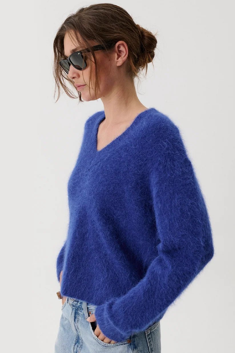 Kit V-Neck Pullover Sweater in Sapphire - obligato