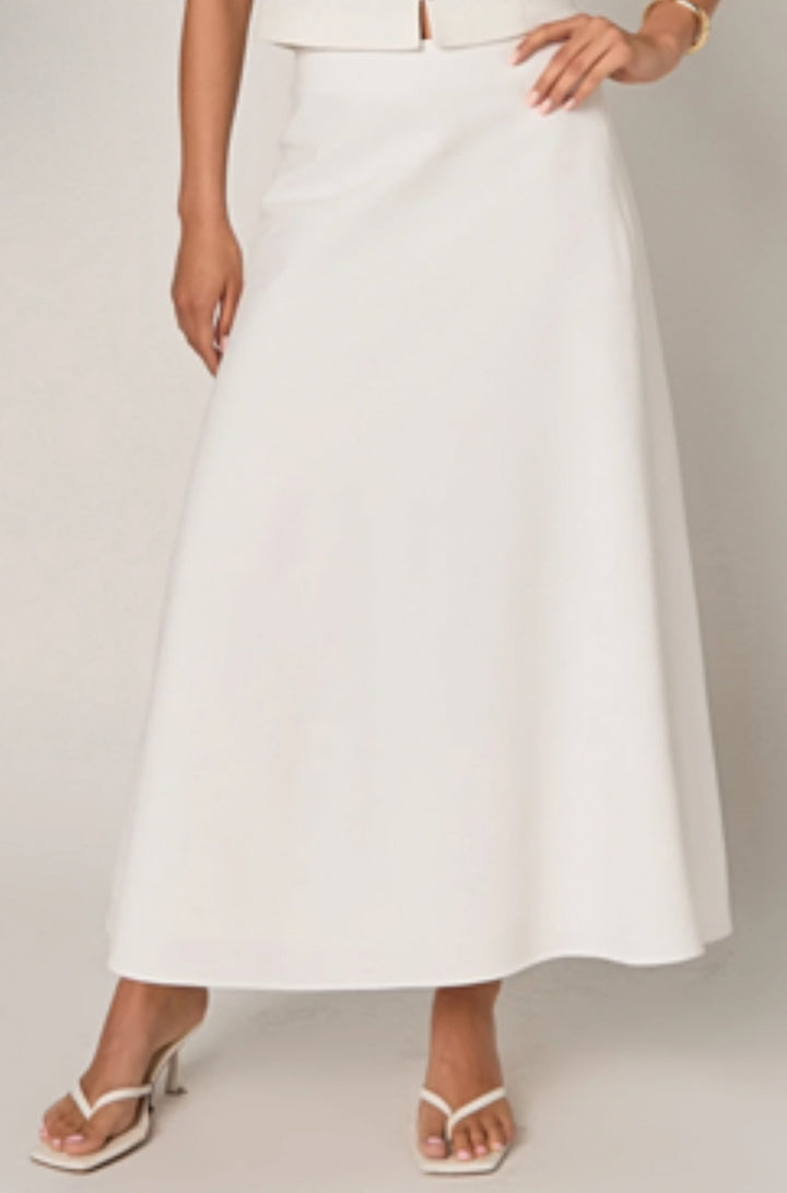 Linen Maxi Skirt in White - obligato