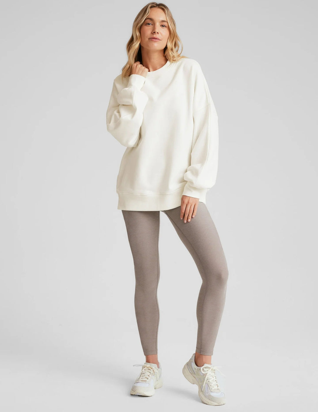 LUXEFLEECE OVERSIZED SWEATSHIRT in Snow - obligato