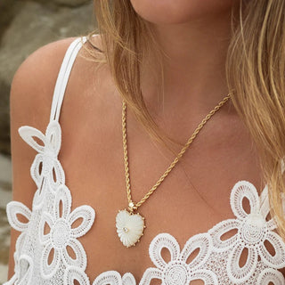 Malene Mother Of Pearl Bail Charm - obligato