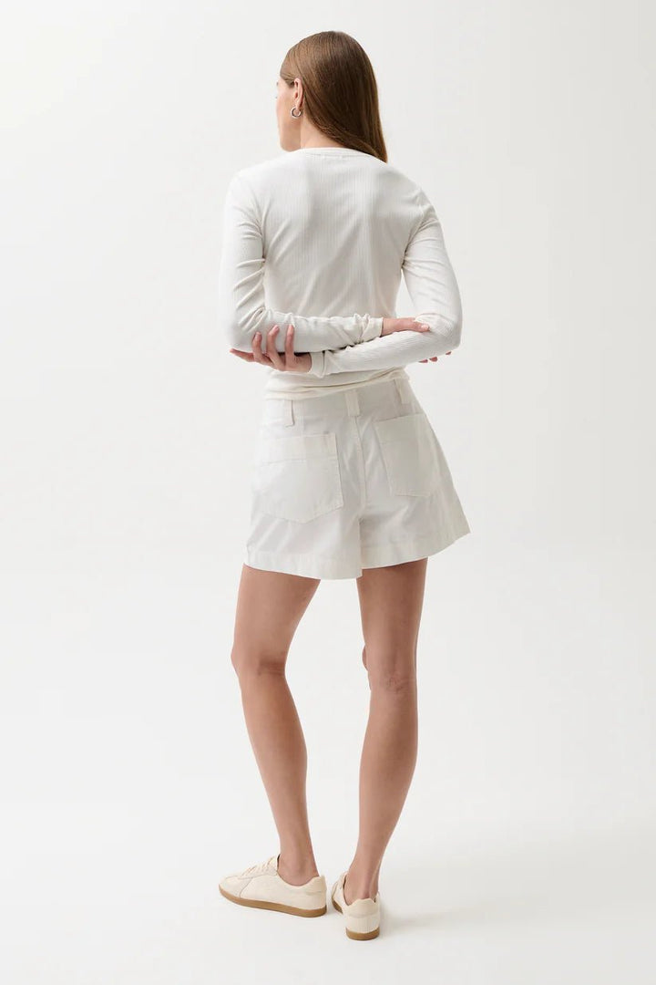 Mason Relaxed Utility Short in White - obligato