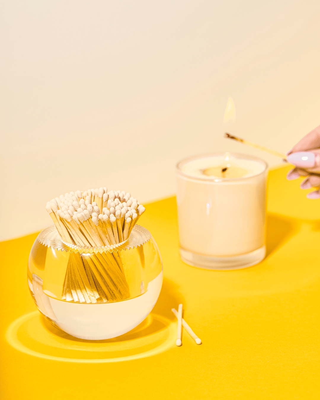 Match Striker - White Matches - obligato